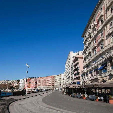 Apartment Chiatamone Seaside Naples