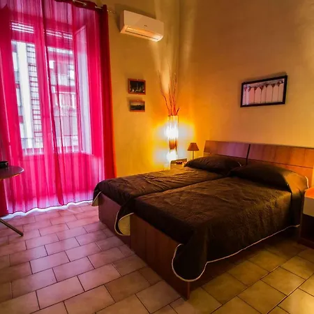 Apartment Domus Flegrea Naples