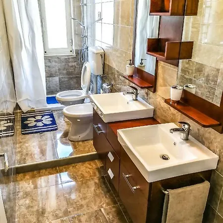 Guest house Metro *