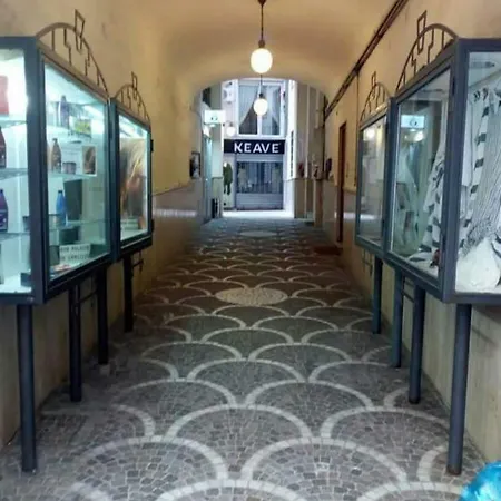 Apartment Anna In Chiaia Naples