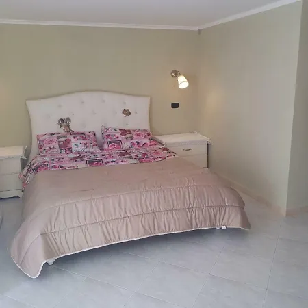 Oliver's House Guest house Naples