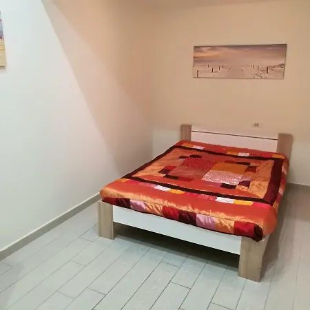 Alexander's House Apartment *