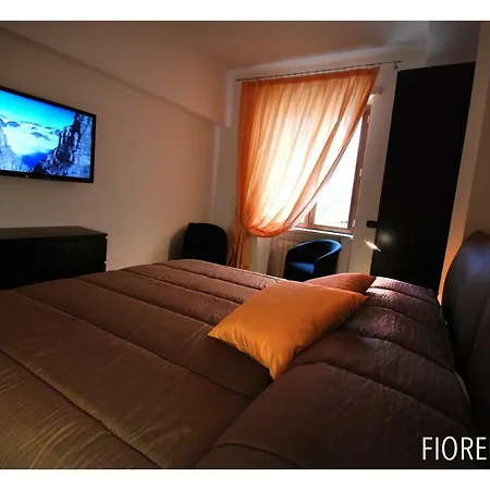 Fiorentini21 * Νάπολη