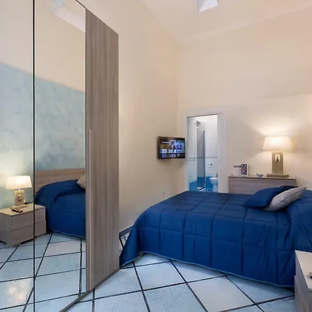 Residenza Santa Lucia A Mare Casa vacanze *