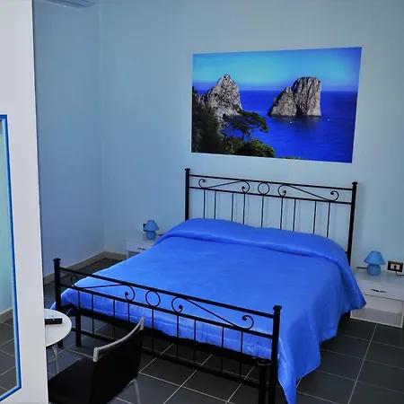 Station 3* Νάπολη