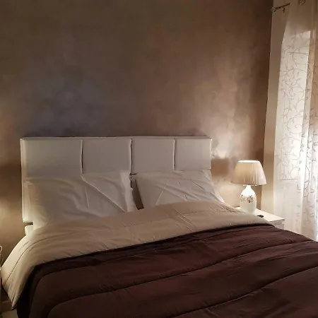 Royal Flats Naples