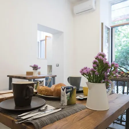 Holiday home La Casa Di Flora Naples