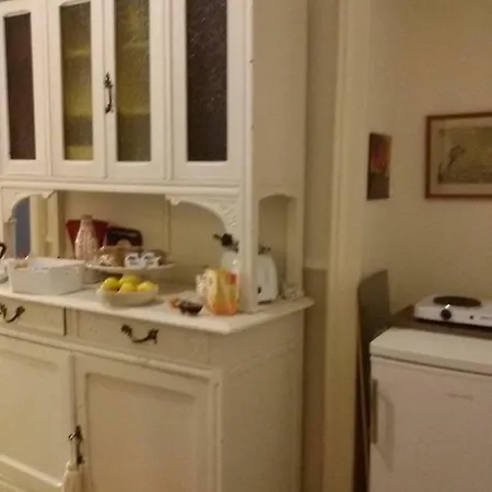 At Lettieri 4*