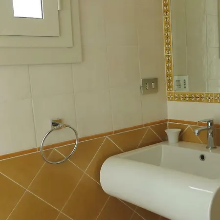 Pretty Panoramic - Half Way Center-vomero District Apartment Naples