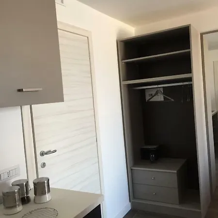 Апартаменты Residenza Garibaldi Неаполь