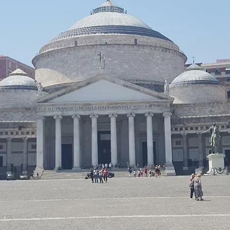 Arco Di Chiaia Napoli