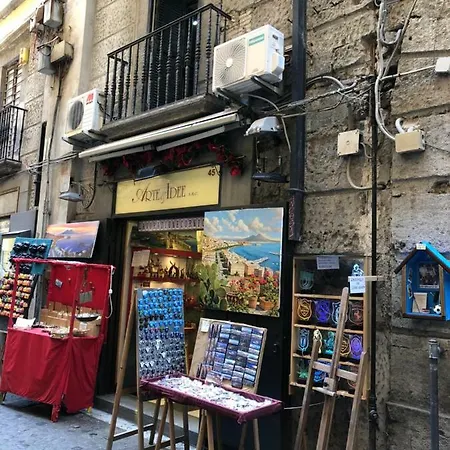 In Love: Balconcino Spaccanapoli Naples