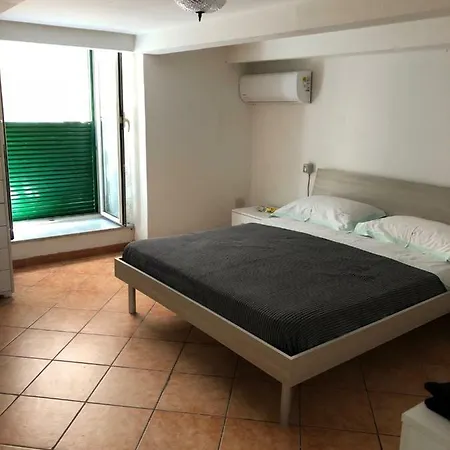 Apartment Barrios 9 Naples