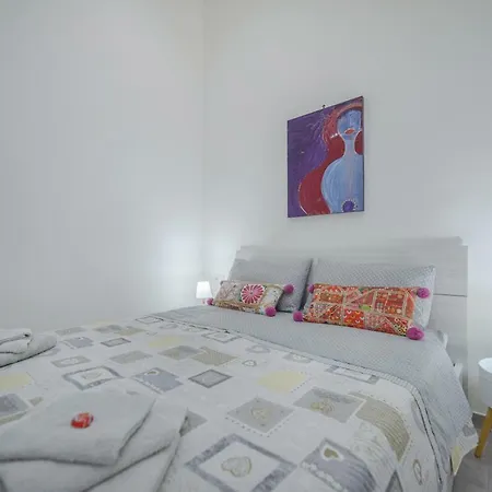 Miranda Nel Cuore Del Vomero * Naples