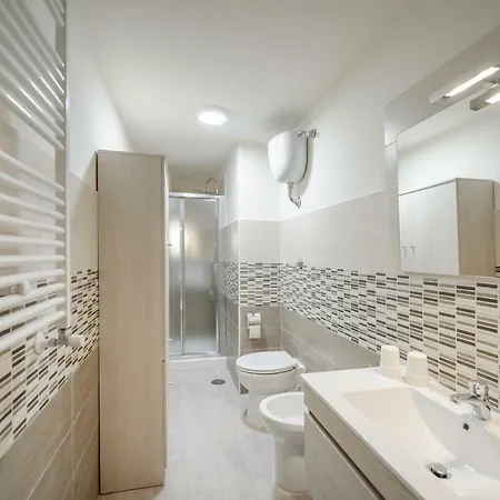 Miranda Nel Cuore Del Vomero Apartment Naples