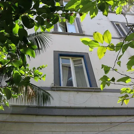 Le Petit * Naples