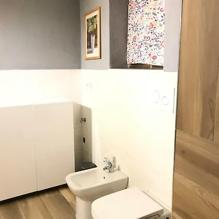 Capodichino House *