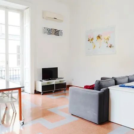 Casa Conforti Luminosa In Centro Naples