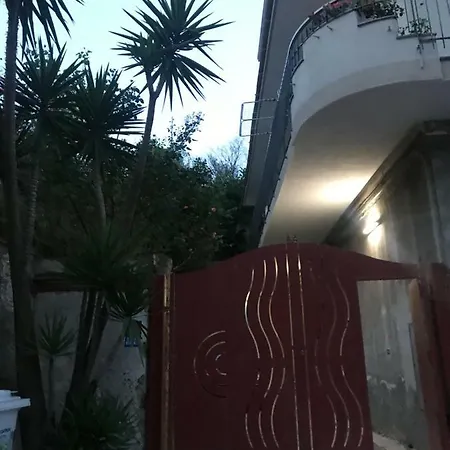 Capodichino House Naples