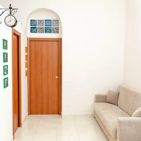 Holiday home Vecchia - Tribunali Naples