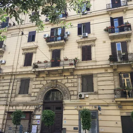 Luxury House 131 A Appartamento Napoli