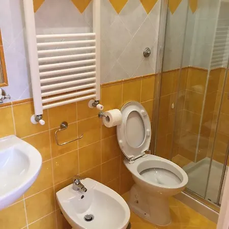 Oasi Hotel *