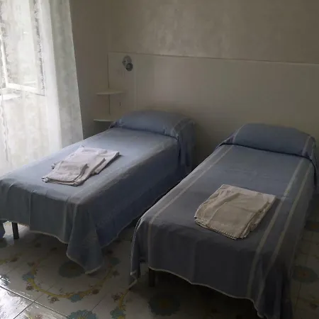 Hotel Oasi *