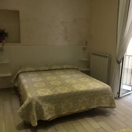 Oasi Hotel *