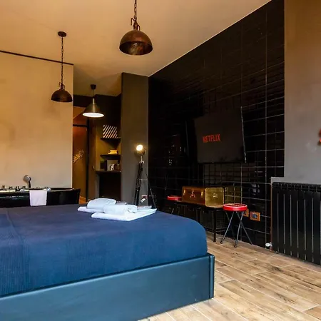 La Perla Nera Suites&happiness Holiday home Naples