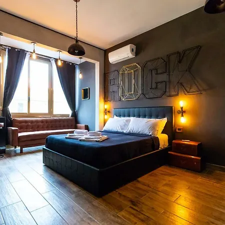 La Perla Nera Suites&happiness Holiday home Naples