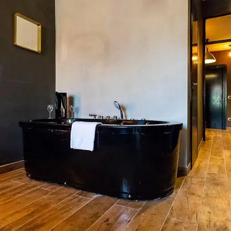 La Perla Nera Suites&happiness