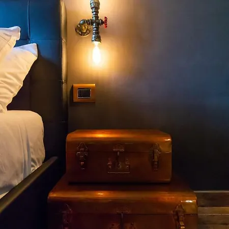 La Perla Nera Suites&happiness Holiday home *