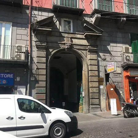 Palazzo Venusio Napoli