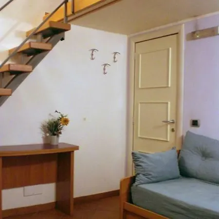 Micasatucasa Naples