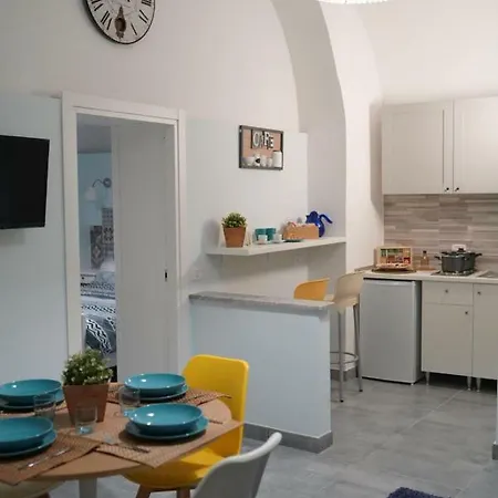 Vittoria Apartment *