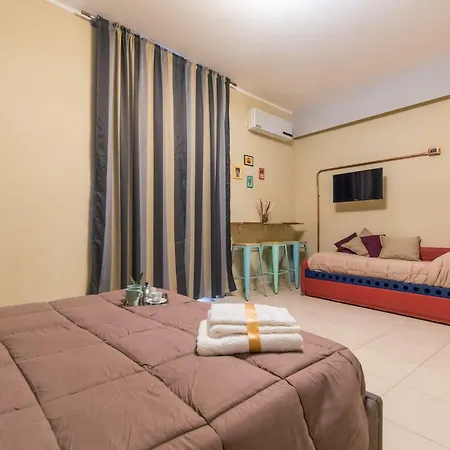 Guest house Mamas & *