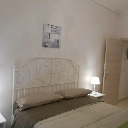 Lulu * Naples