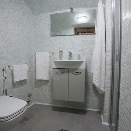 Apartment Donnalbina 4 Naples