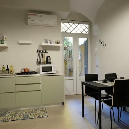 Apartment Domus 21 *