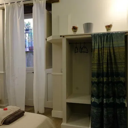 Domus 21 Apartment Naples