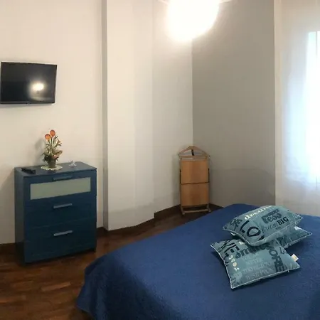 Casa Via Dei Fiorentini Holiday home Naples