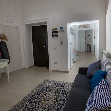 Garibaldi House Naples