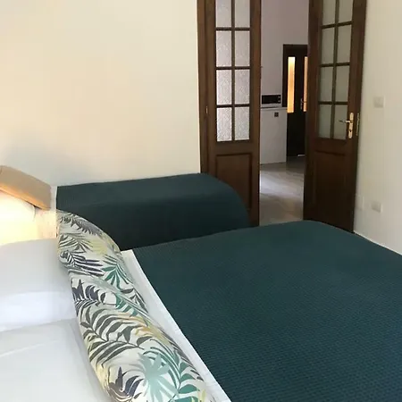 Capodichino House Apartment *