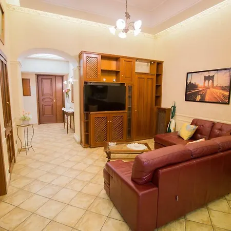 Marty House Holiday home *