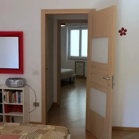 Spacious Panoramic - Half Way Center-vomero District Apartment *