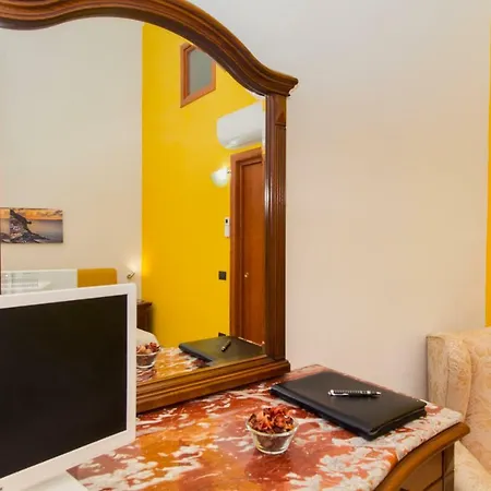 Palazzo Carafa Della Spina Apartmán
