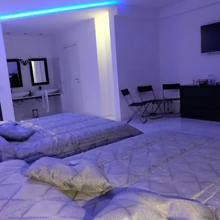 Holiday home White Idromassaggio Su Richiesta Naples