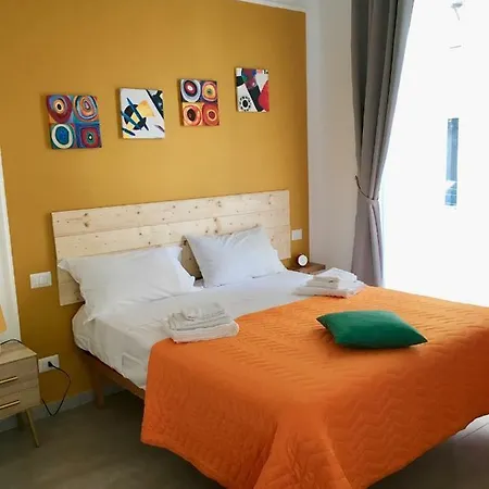 Quartieri Home Holiday * Naples