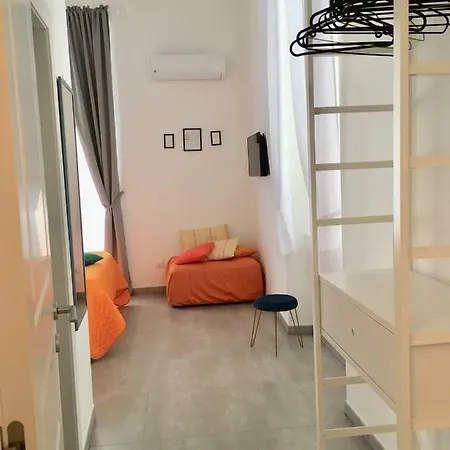 Quartieri Home Holiday Apartment Naples