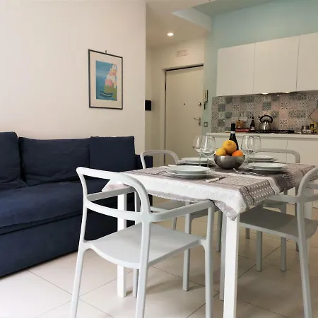 Caponapoli 8 Holiday home Naples